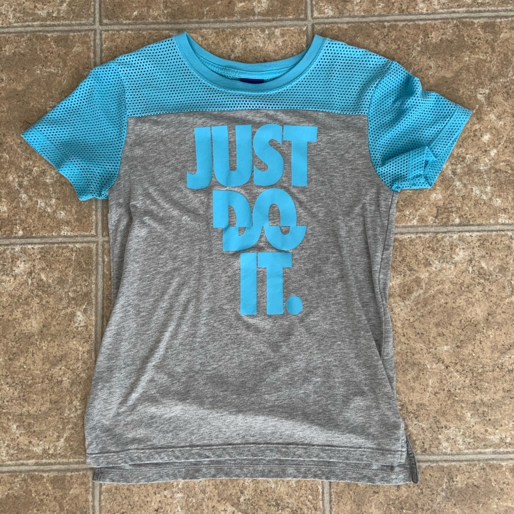 Nike tee shirt